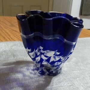 Ellis Roddick Handkerchief Vase Signed /Dated